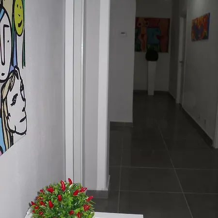 Luxury House Отель типа 